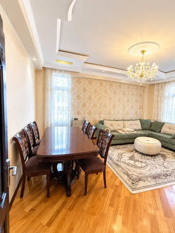 Kirayə verilir 3 otaqlı mənzil 125 m²