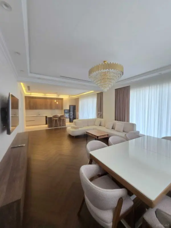 Kirayə verilir 3 otaqlı mənzil 157 m²
