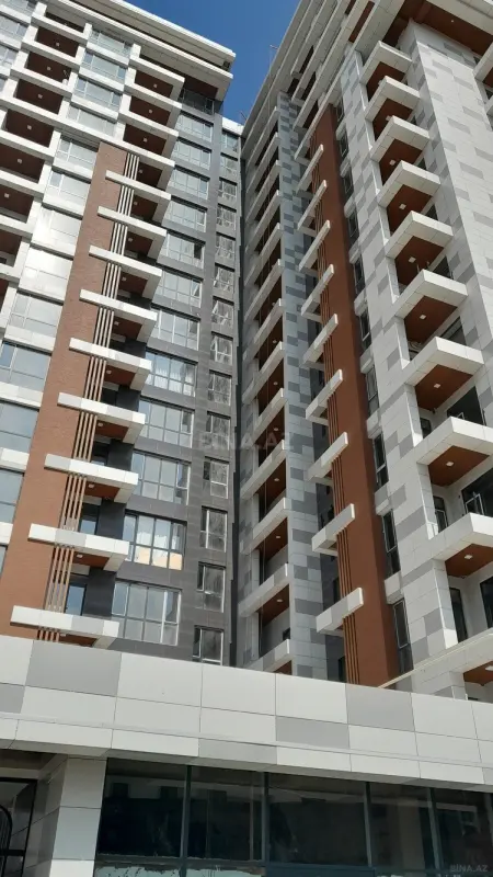 Satılır 3 otaqlı mənzil 126.8 m²
