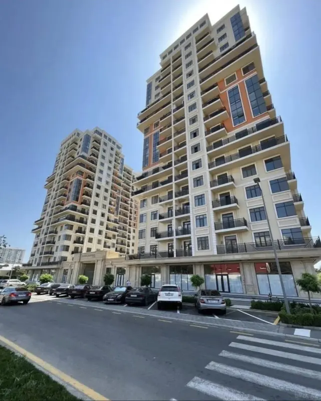 Satılır 2 otaqlı mənzil 85 m²