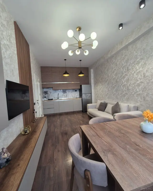 Kirayə verilir 2 otaqlı mənzil 55 m²