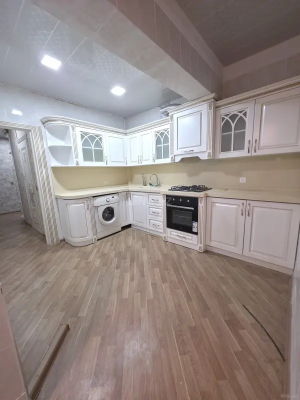 Satılır 3 otaqlı mənzil 74.3 m²