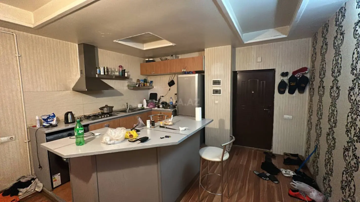 Satılır 2 otaqlı mənzil 62 m²