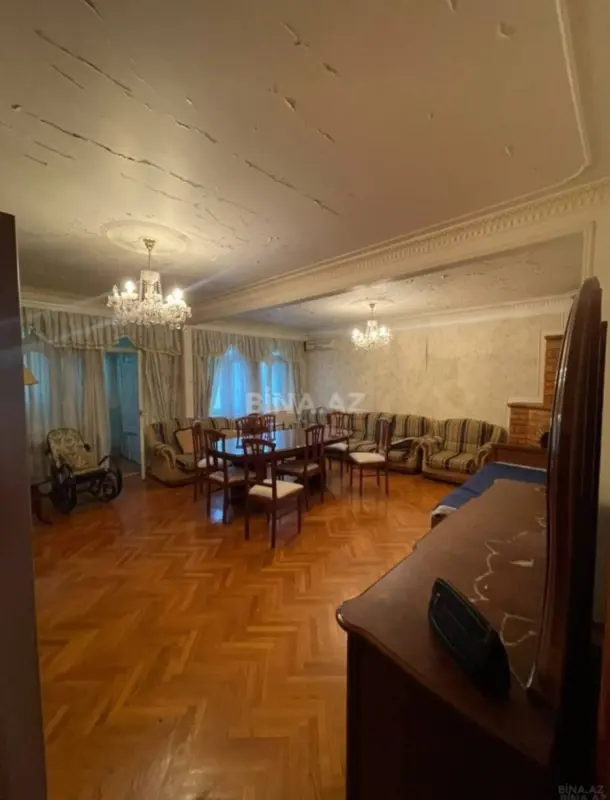 Kirayə verilir 4 otaqlı mənzil 110 m²