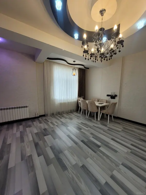 Kirayə verilir 3 otaqlı mənzil 120 m²