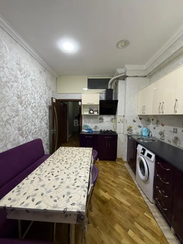Satılır 2 otaqlı mənzil 63 m²