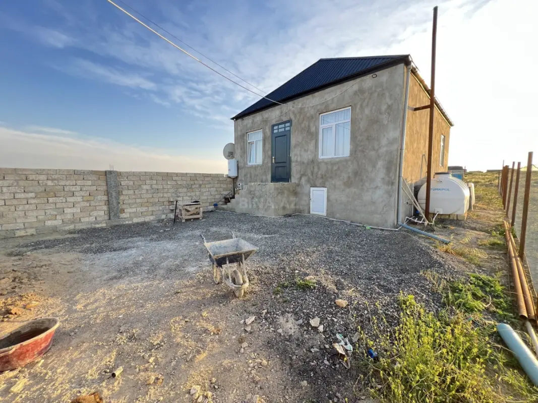 Satılır 3 otaqlı həyət evi 72 m²