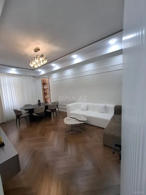 Kirayə verilir 2 otaqlı mənzil 87 m²