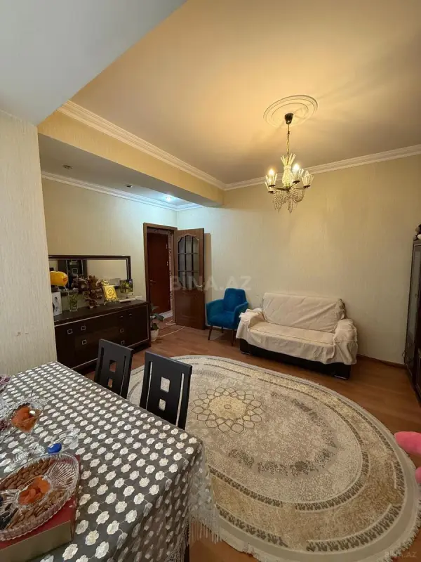 Kirayə verilir 2 otaqlı mənzil 65 m²