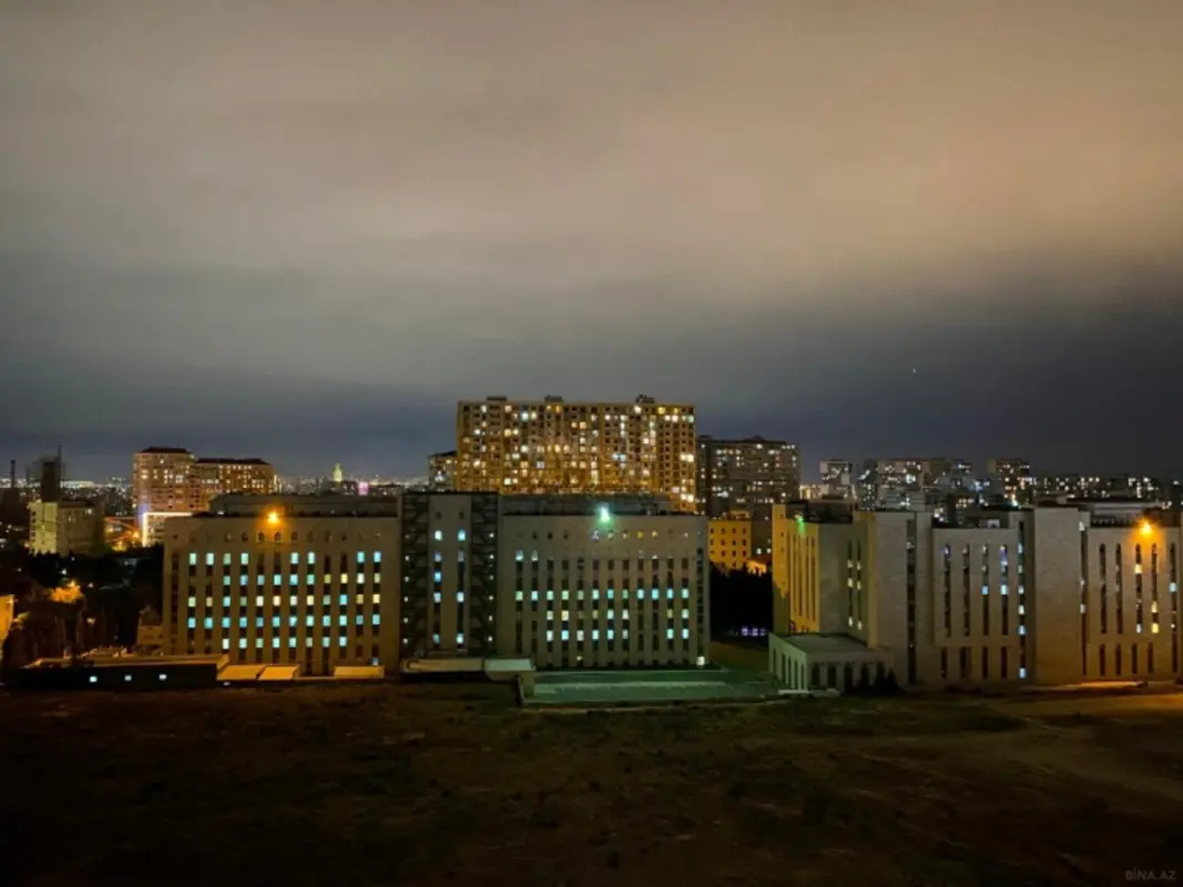 Satılır 2 otaqlı mənzil 90 m²