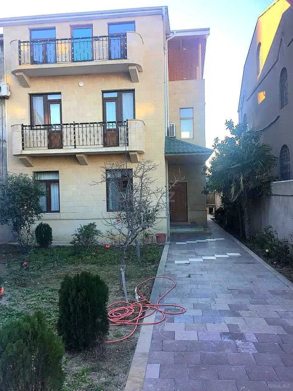 Kirayə verilir 5 otaqlı həyət evi 225 m²