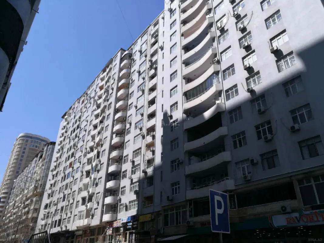 Kirayə verilir 3 otaqlı mənzil 123 m²