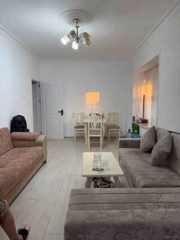 Satılır 2 otaqlı mənzil 45 m²