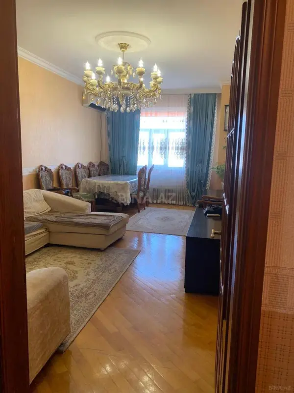 Satılır 3 otaqlı mənzil 105 m²