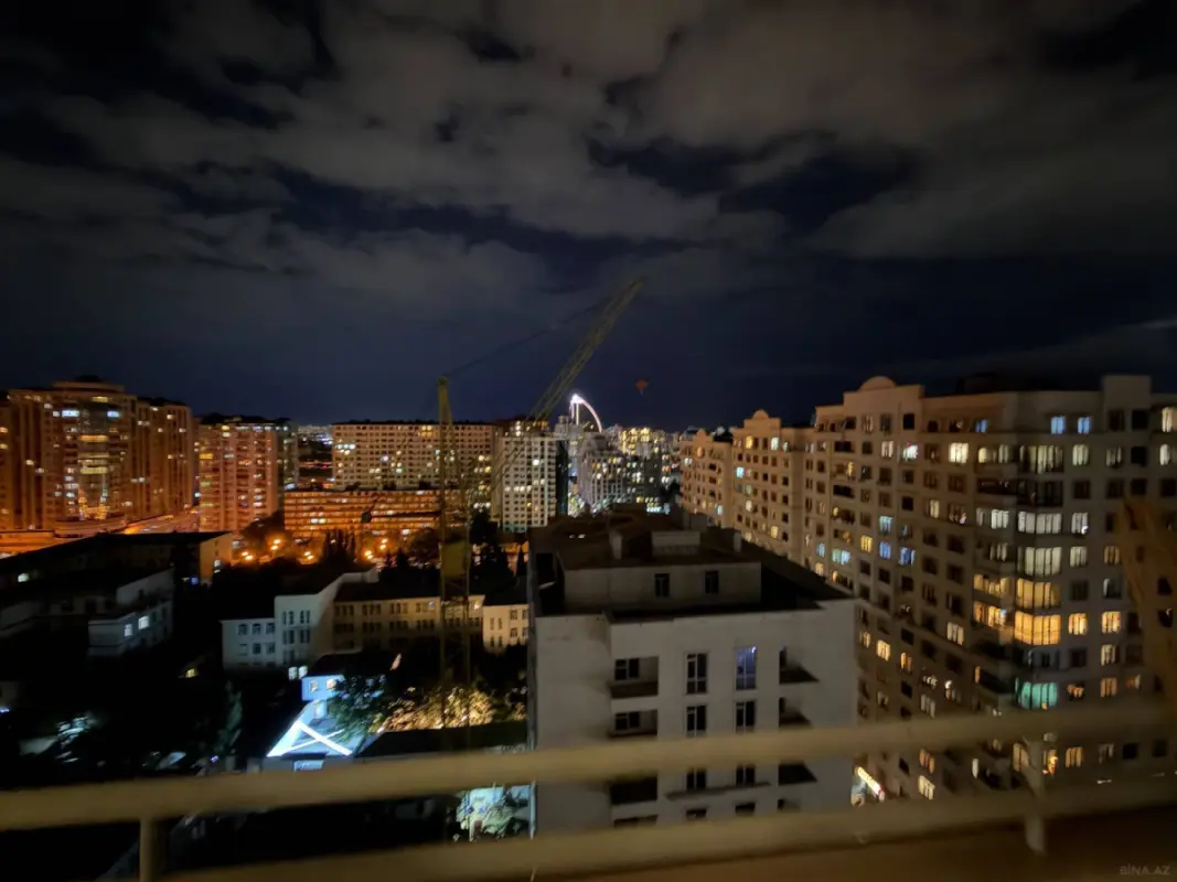 Kirayə verilir 3 otaqlı mənzil 153 m²