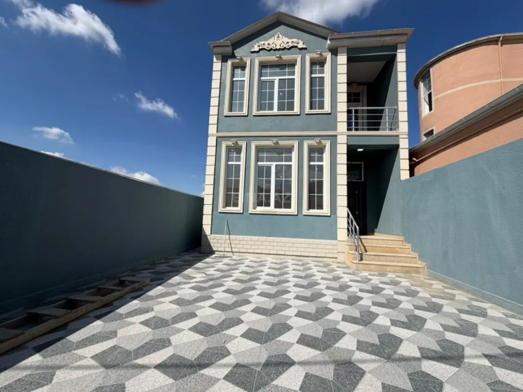 Satılır 4 otaqlı həyət evi 160 m²