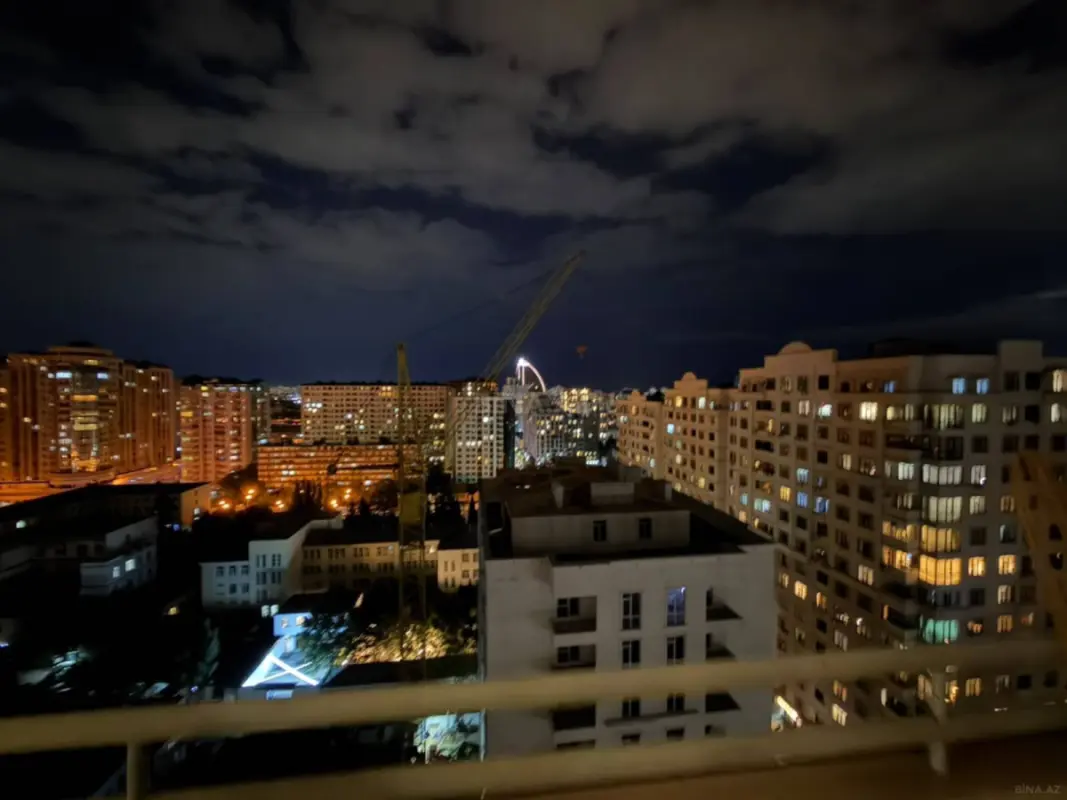 Kirayə verilir 3 otaqlı mənzil 153 m²