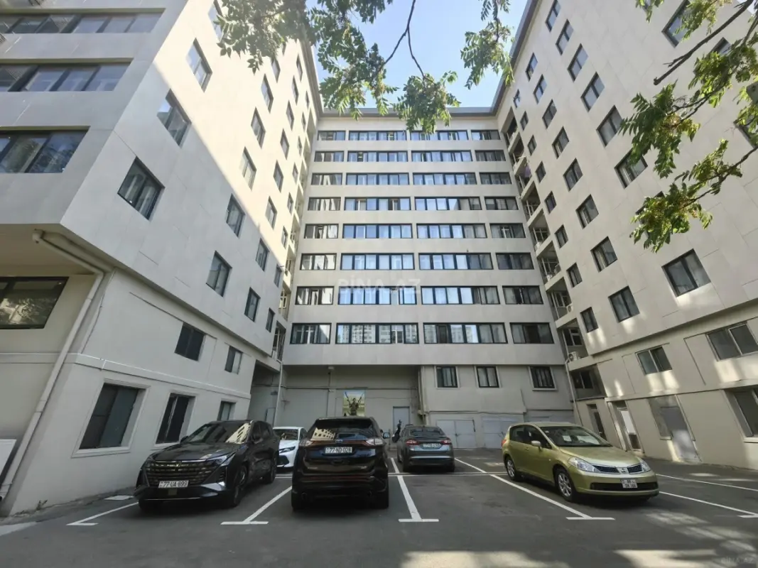 Kirayə verilir 2 otaqlı mənzil 90 m²