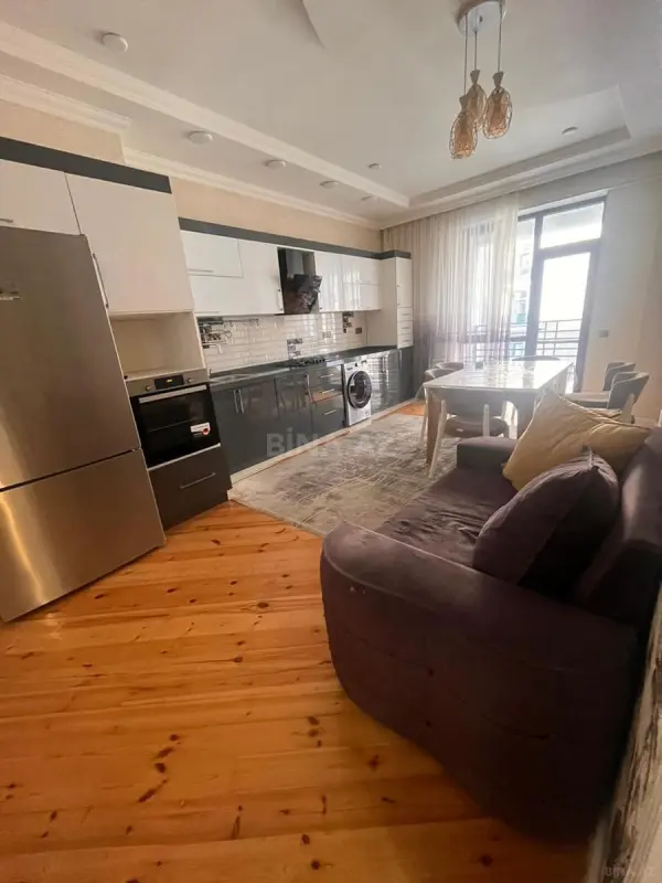 Kirayə verilir 3 otaqlı mənzil 100 m²