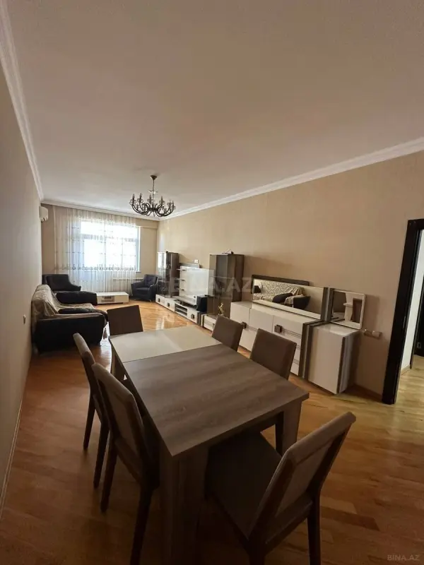 Kirayə verilir 3 otaqlı mənzil 145 m²