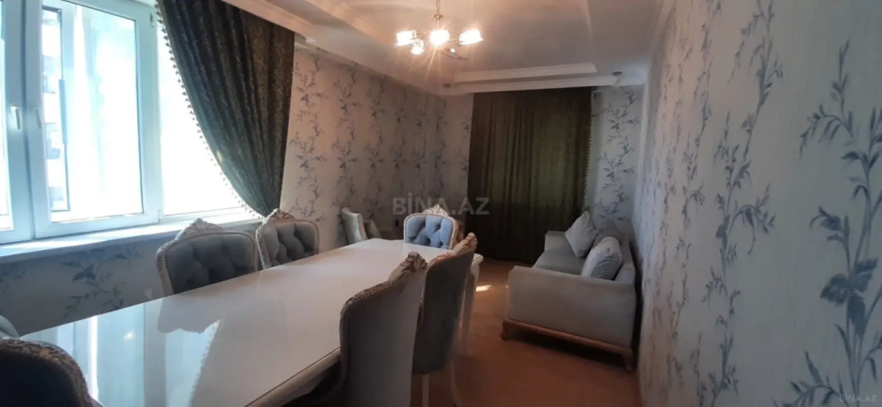 Satılır 2 otaqlı mənzil 70 m²