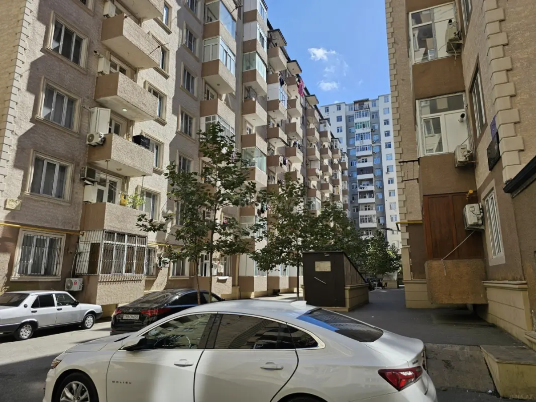 Satılır 2 otaqlı mənzil 58 m²