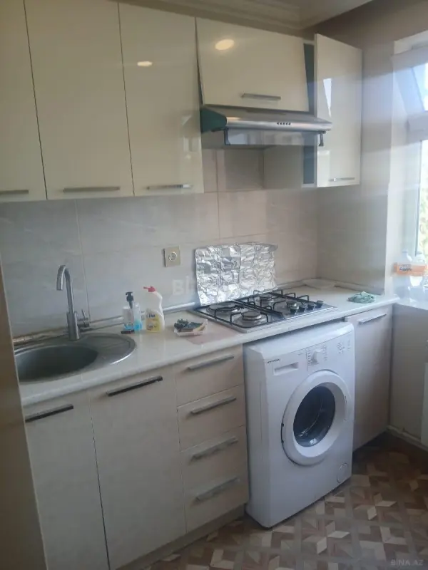 Kirayə verilir 1 otaqlı mənzil 40 m²