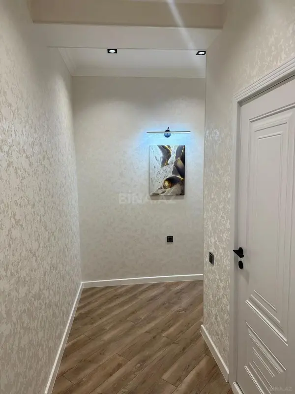 Kirayə verilir 2 otaqlı mənzil 72 m²