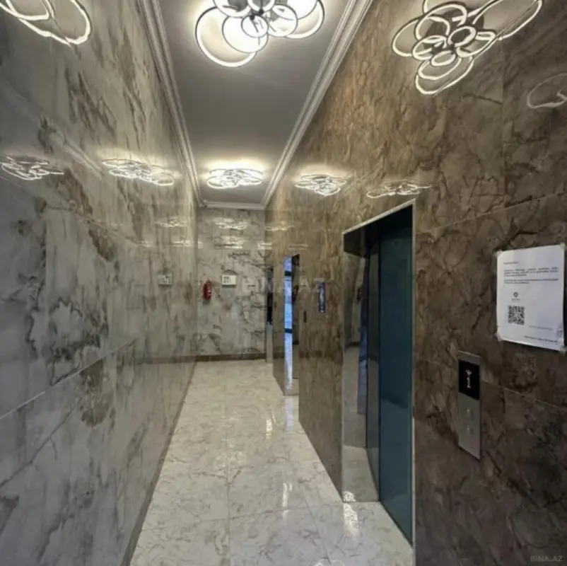 Satılır 2 otaqlı mənzil 99 m²