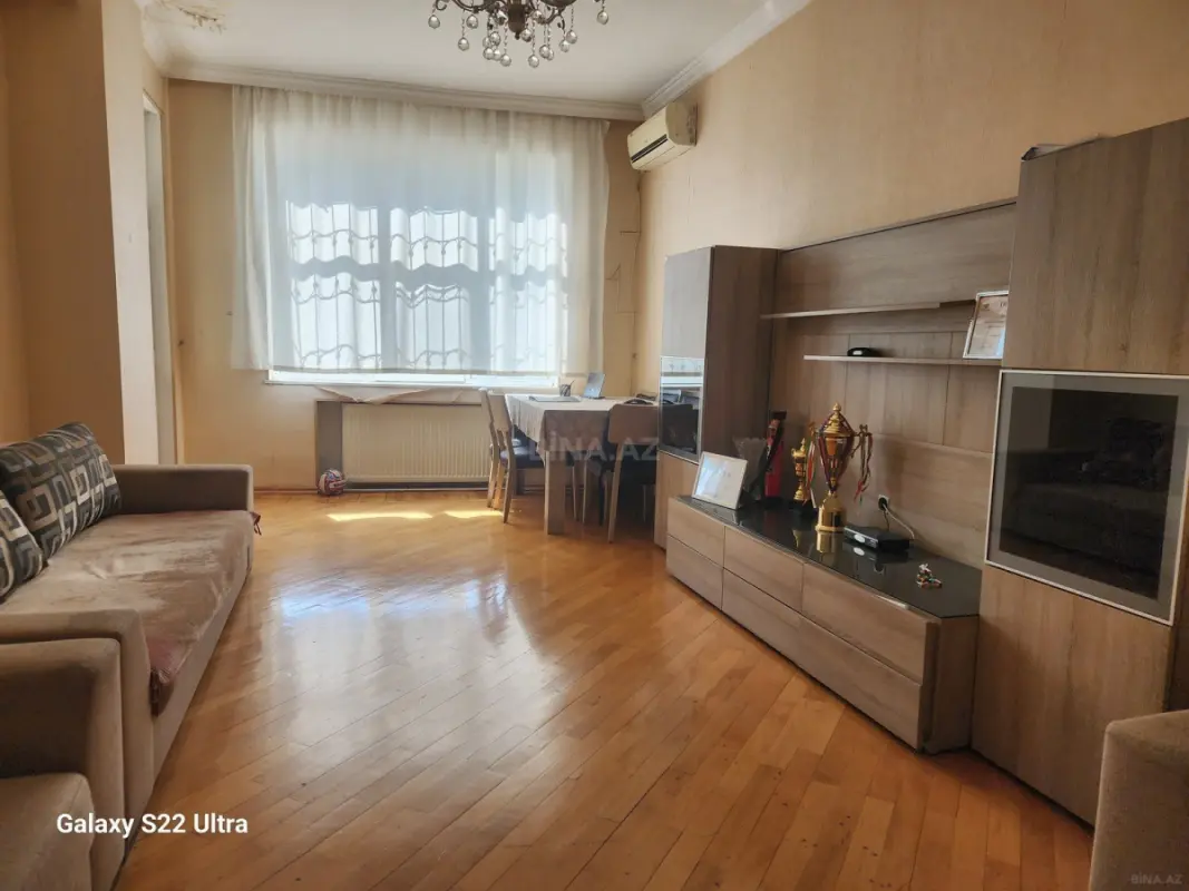 Satılır 2 otaqlı mənzil 90 m²