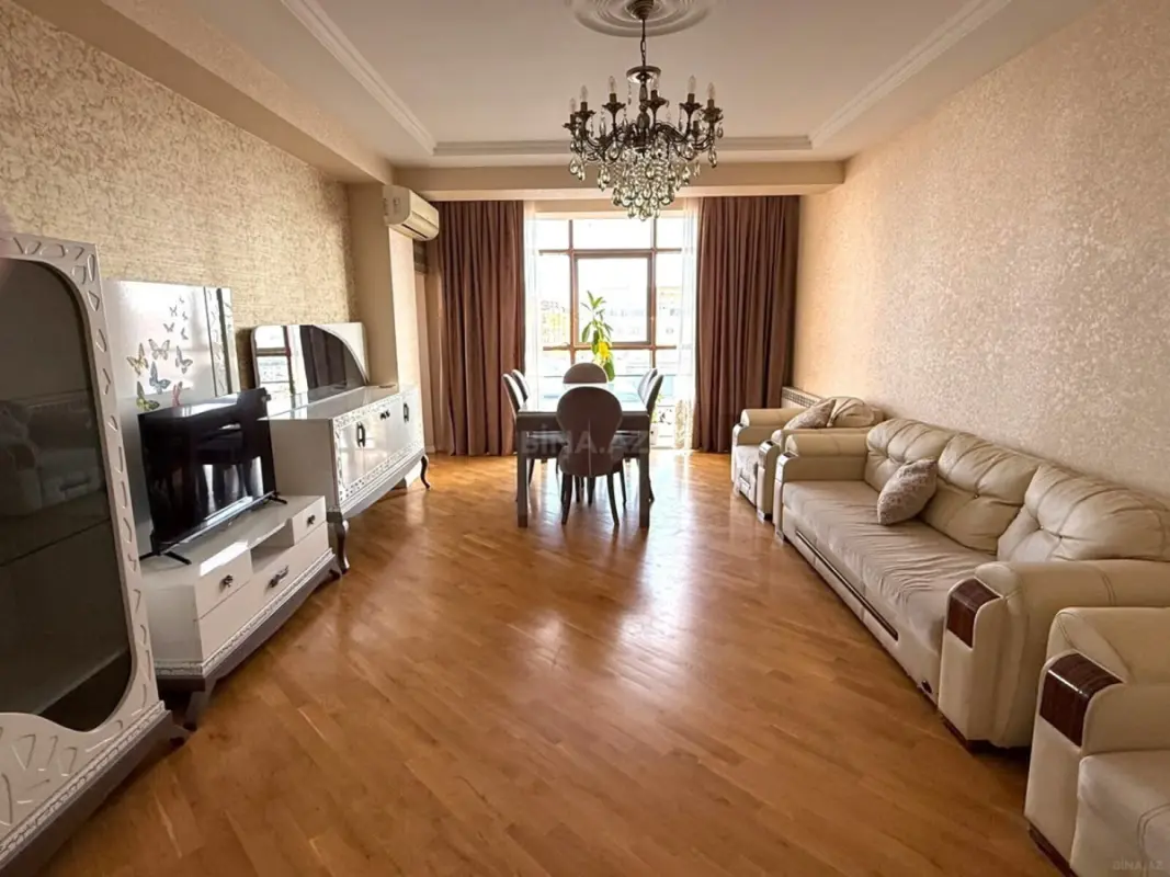 Kirayə verilir 3 otaqlı mənzil 120 m²