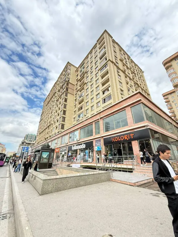 Satılır 2 otaqlı mənzil 63 m²