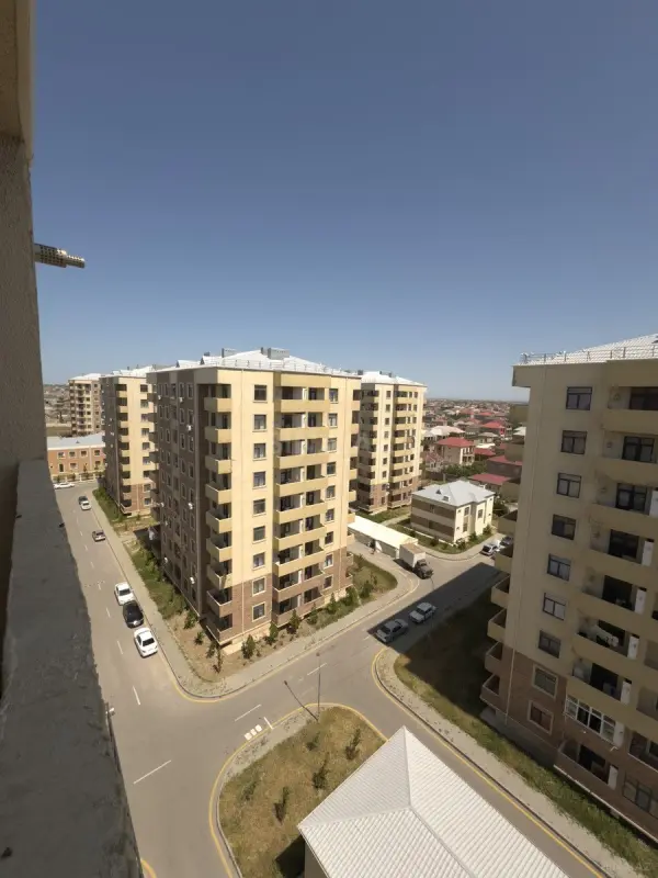 Kirayə verilir 4 otaqlı mənzil 99 m²