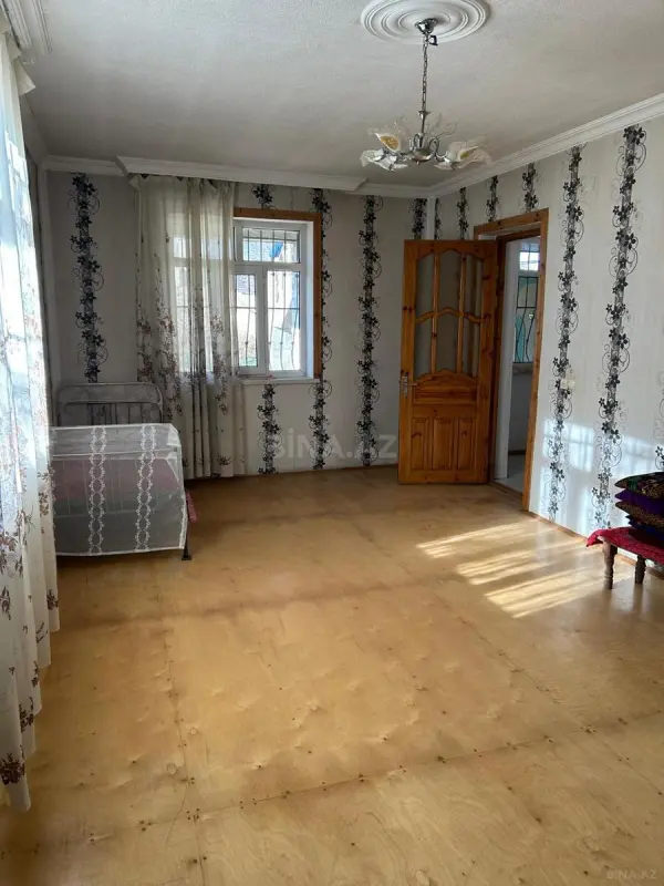 Satılır 7 otaqlı həyət evi 175 m²