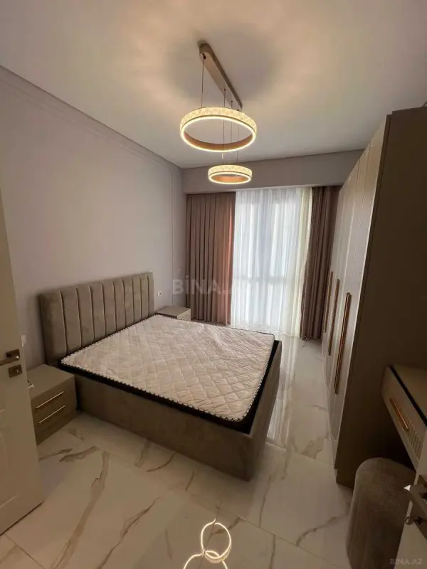 Kirayə verilir 3 otaqlı mənzil 122 m²