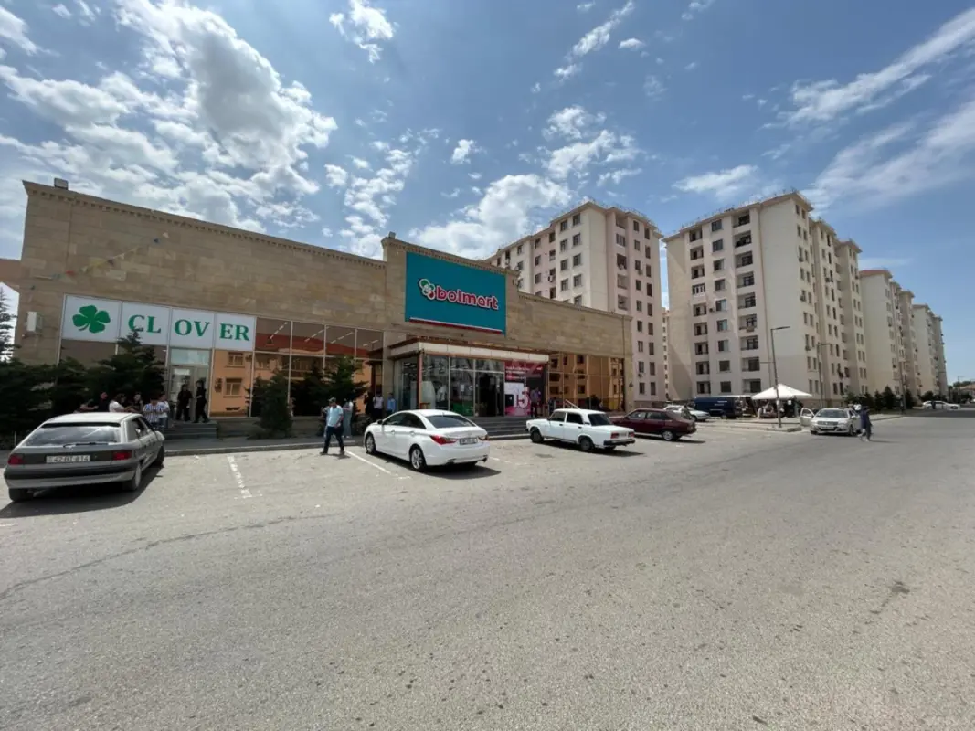 Satılır obyekt 1370 m²