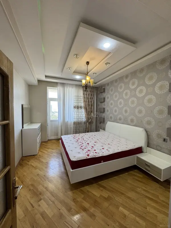 Kirayə verilir 3 otaqlı mənzil 90 m²