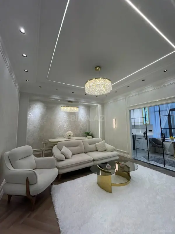 Satılır 3 otaqlı mənzil 105 m²