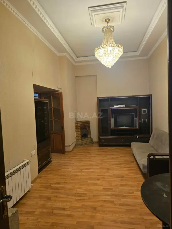 Satılır 4 otaqlı mənzil 95 m²