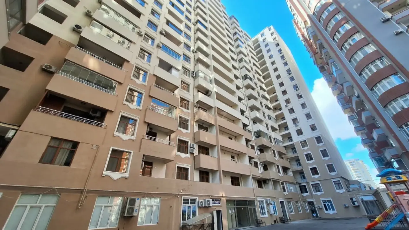 Kirayə verilir 2 otaqlı mənzil 100 m²