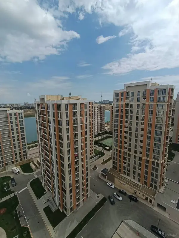 Satılır 3 otaqlı mənzil 71.5 m²