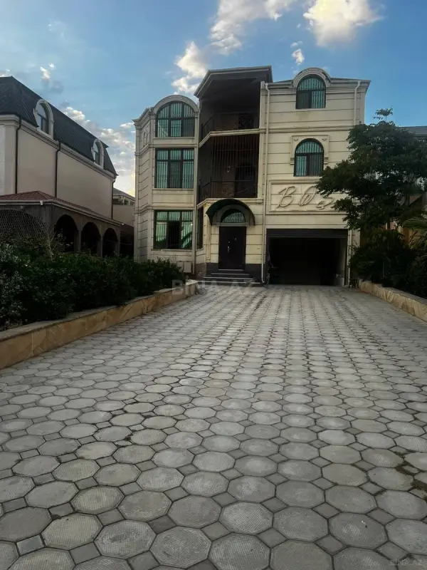 Kirayə verilir 5 otaqlı həyət evi 275 m²