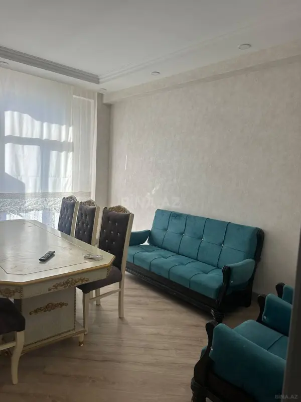 Kirayə verilir 2 otaqlı mənzil 80 m²