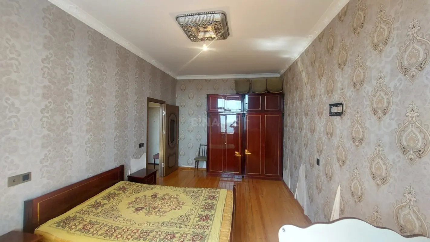 Satılır 1 otaqlı mənzil 40.5 m²