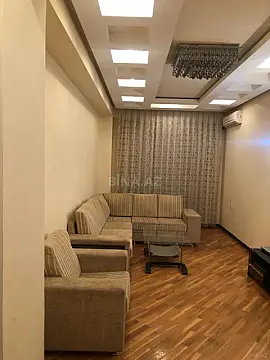 Kirayə verilir 3 otaqlı mənzil 130 m² — Bakı, Nizami 3 otaq 130.00 m²