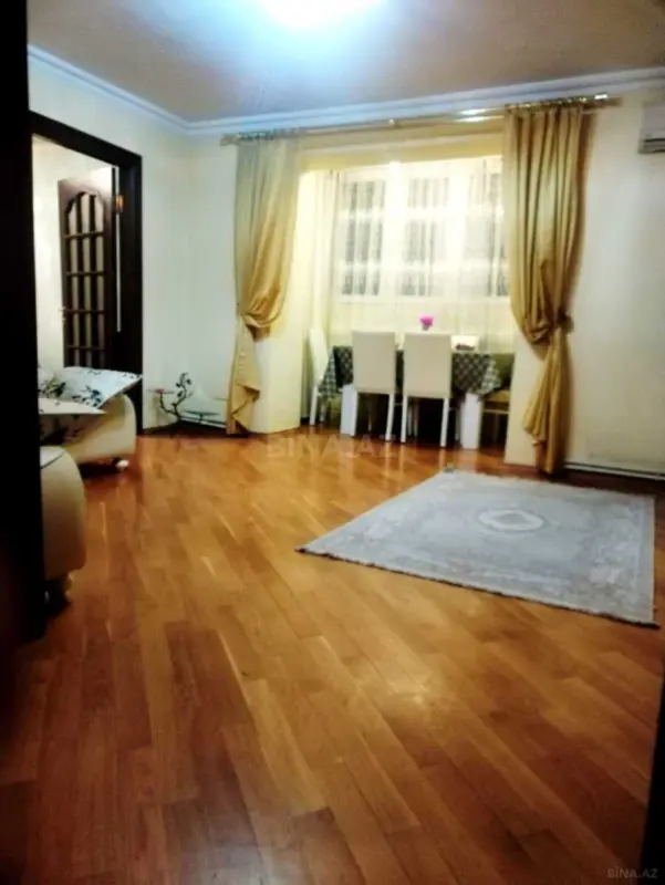 Satılır 3 otaqlı mənzil 90 m²