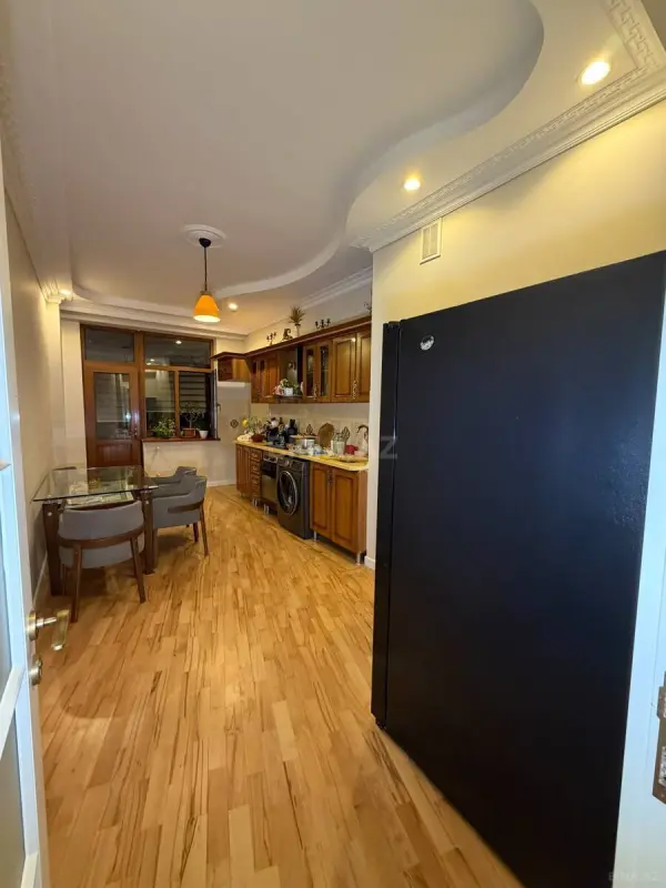 Satılır 2 otaqlı mənzil 100 m²