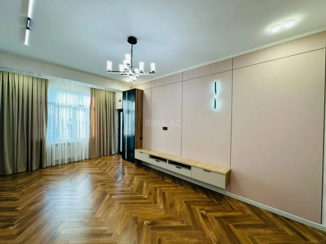 Satılır 2 otaqlı mənzil 74 m²