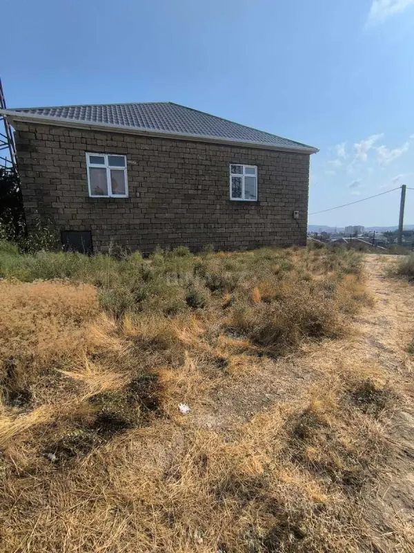 Satılır 4 otaqlı həyət evi 150 m²