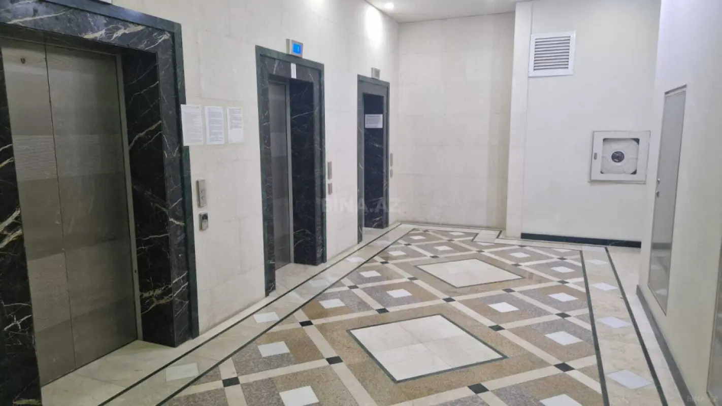 Satılır 2 otaqlı mənzil 88 m²